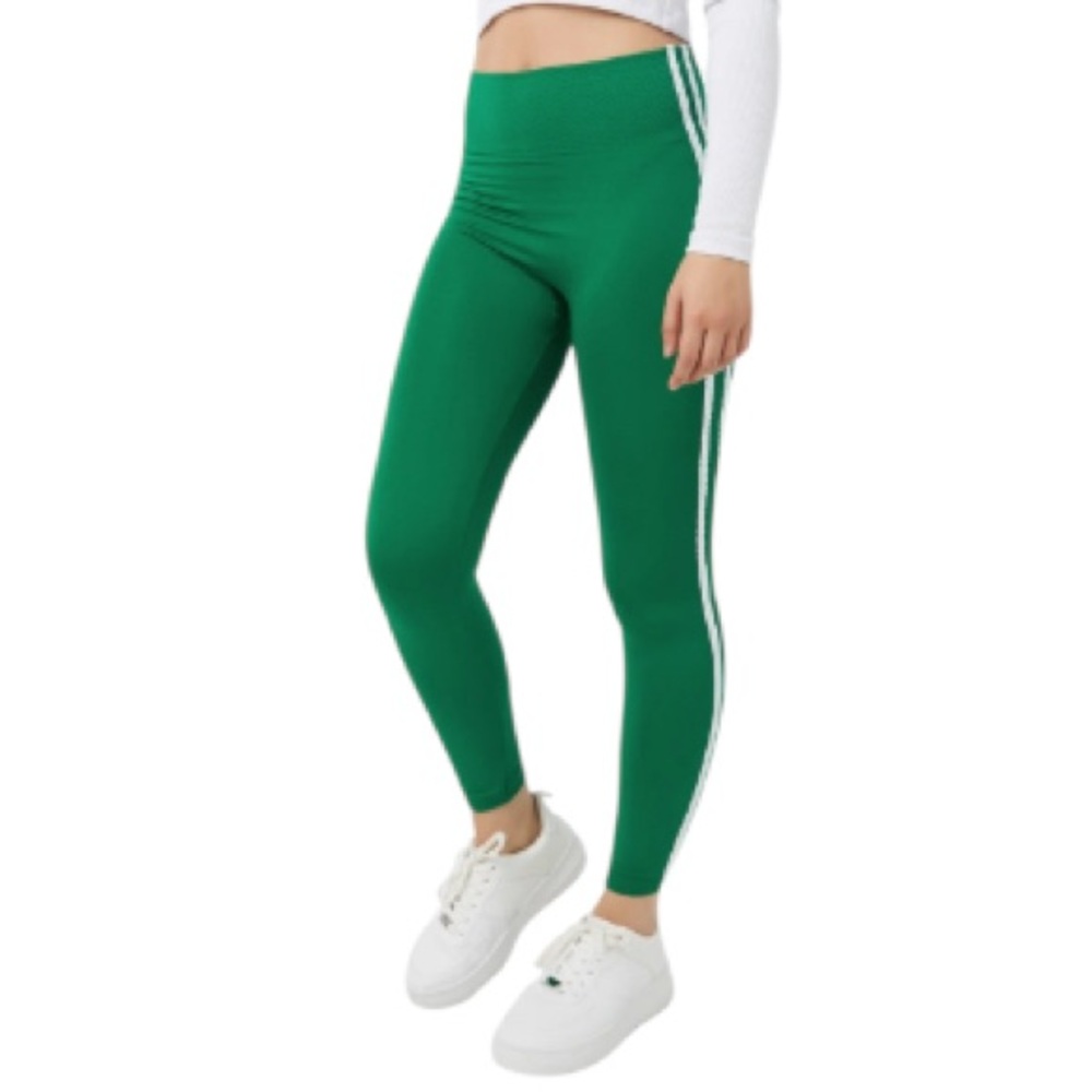 5/25$ ✨ Vibrant Green Leggings💚